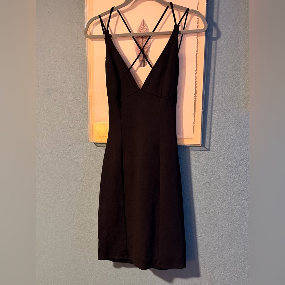 Lulu's Black Strappy V-Neck Midi Dress with Cross-Back Straps